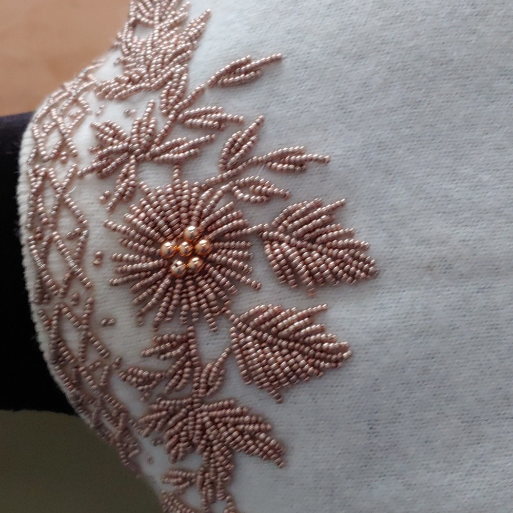 Sweater - Picture 6 of 6